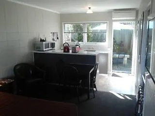 Emotel Taupo Motel